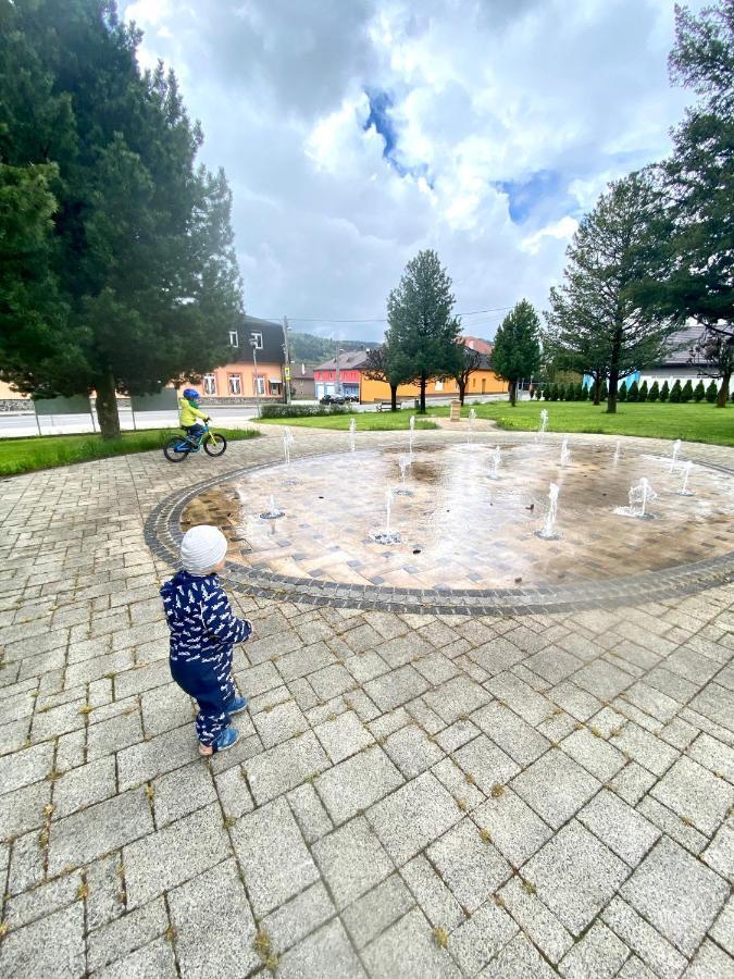 Villa Drevenica Emilka, 5 Min Restauracia, Z Terasy Vyhlad Na Kralovu Holu A Polomske Ocko, Gril, Ohnisko, Kotlik Brezno Exterior foto
