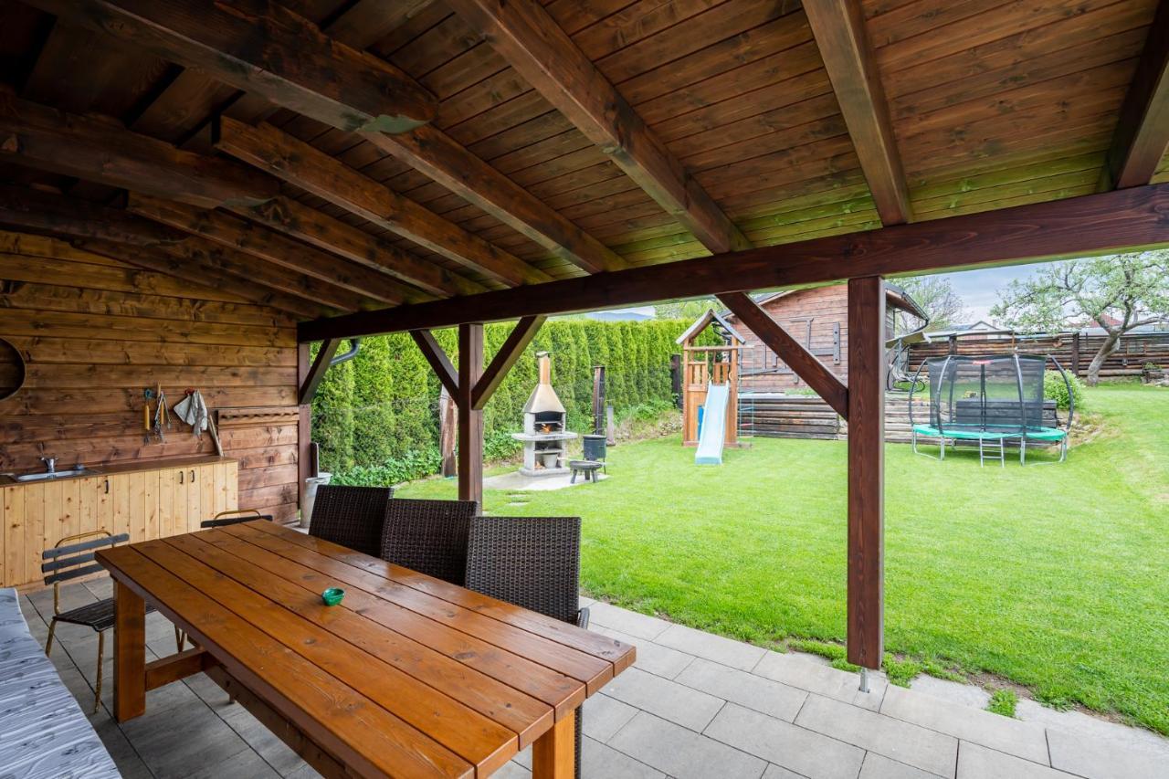 Villa Drevenica Emilka, 5 Min Restauracia, Z Terasy Vyhlad Na Kralovu Holu A Polomske Ocko, Gril, Ohnisko, Kotlik Brezno Exterior foto
