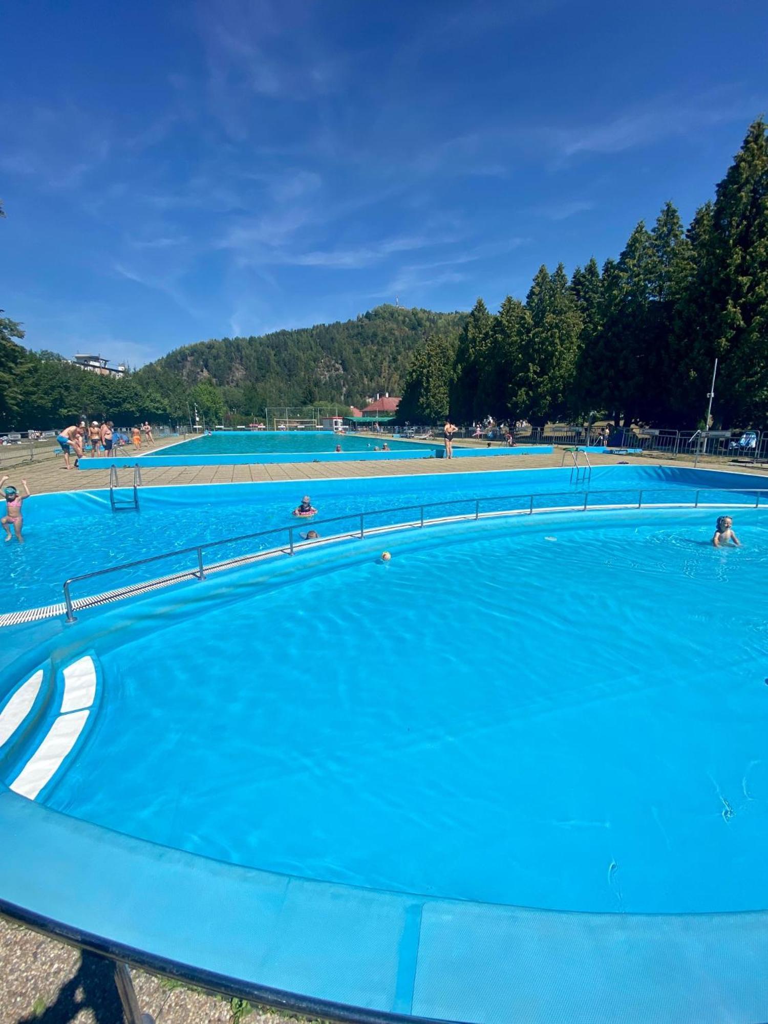 Villa Drevenica Emilka, 5 Min Restauracia, Z Terasy Vyhlad Na Kralovu Holu A Polomske Ocko, Gril, Ohnisko, Kotlik Brezno Exterior foto
