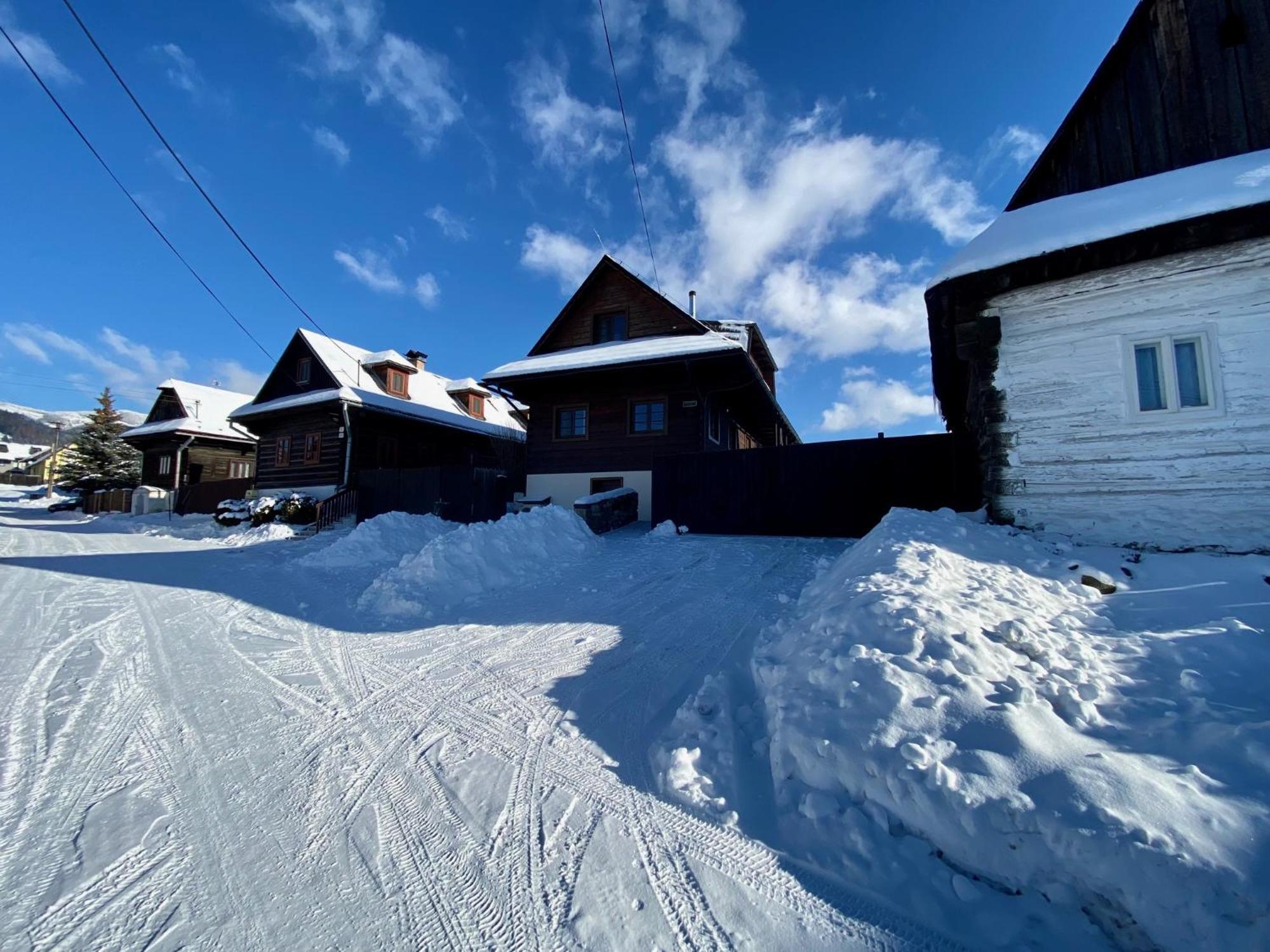 Villa Drevenica Emilka, 5 Min Restauracia, Z Terasy Vyhlad Na Kralovu Holu A Polomske Ocko, Gril, Ohnisko, Kotlik Brezno Exterior foto